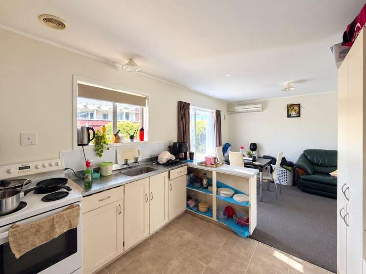 2/10 Brierley Place 10839_4