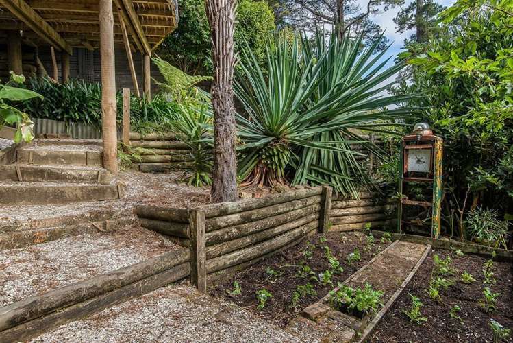 2/32 Jacaranda Avenue Beach Haven_17