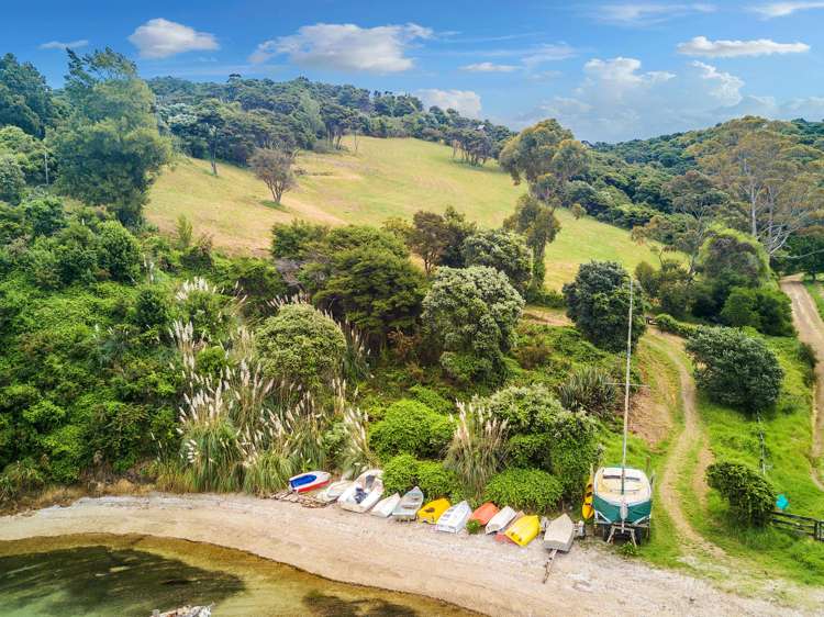 88b Church Bay Road Waiheke Island_11