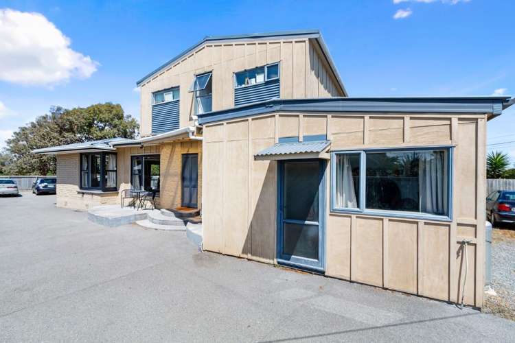 195 Springs Road Hornby_12