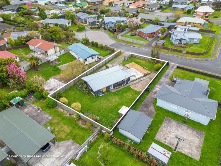 22 Fenruss Street Fairy Springs_21