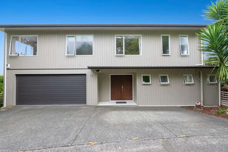 15 Springwater Vale Unsworth Heights_9