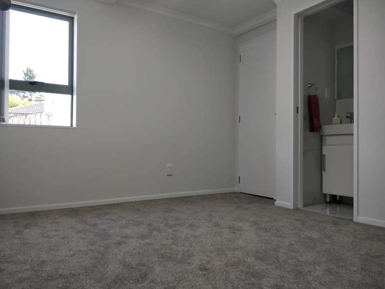 91 Kamara Road Glen Eden_8