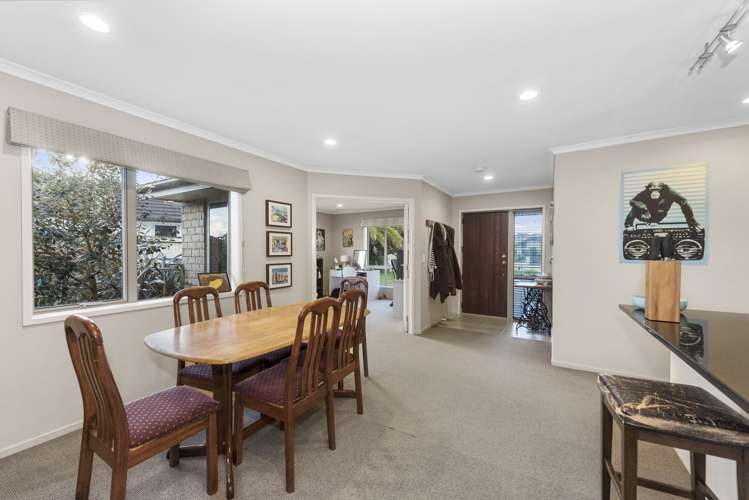 17 Hawkridge Rise Huntington_10