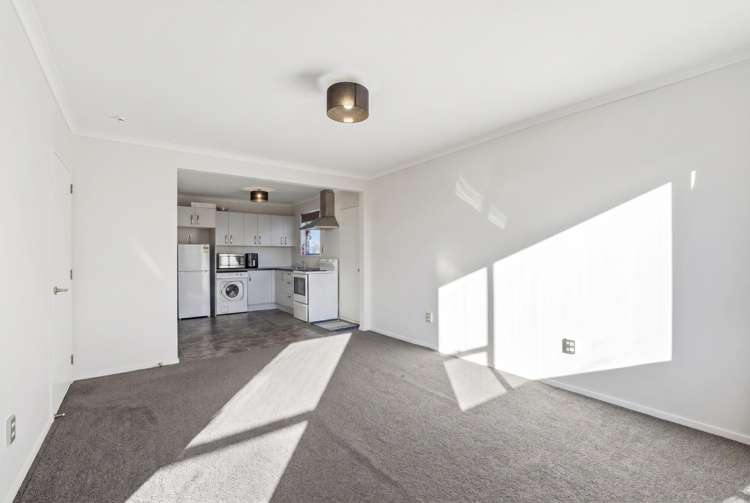 7/73 Clare Road Merivale_18