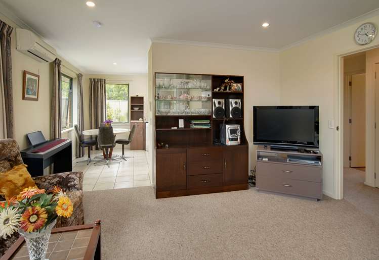 21 Woodstock Place Stoke_10