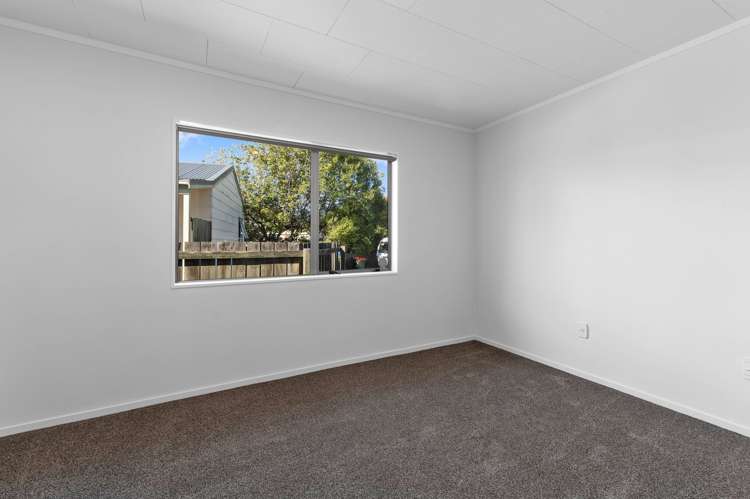 15 Bronte Place Owhata_8