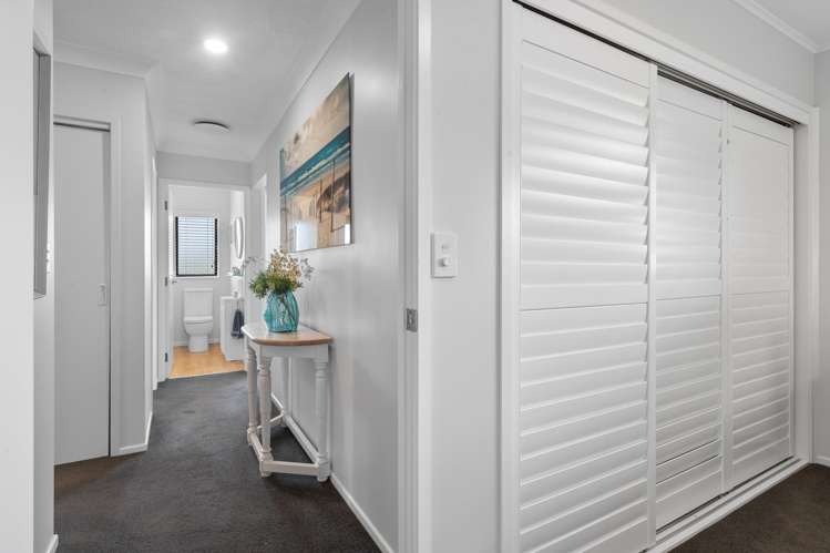 2/57 Nigel Road Browns Bay_11