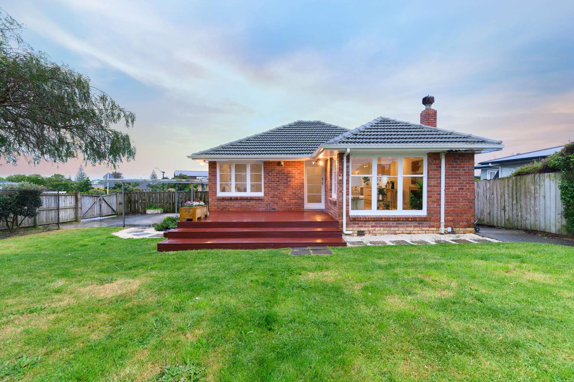 38 Neil Avenue Te Atatu Peninsula_0