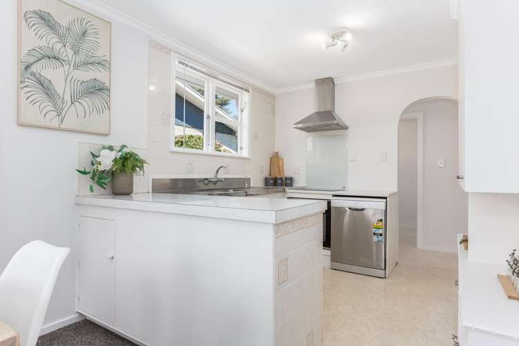 2 Monterey Place Totara Park_8