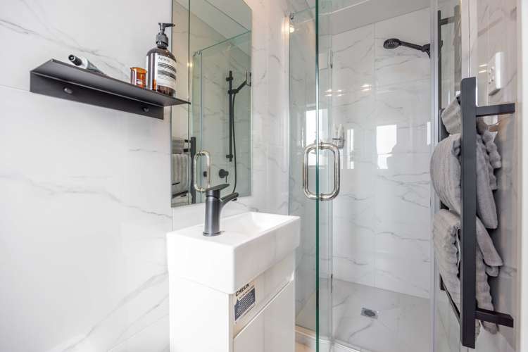 9/5 Hikurangi Street Te Atatu Peninsula_12