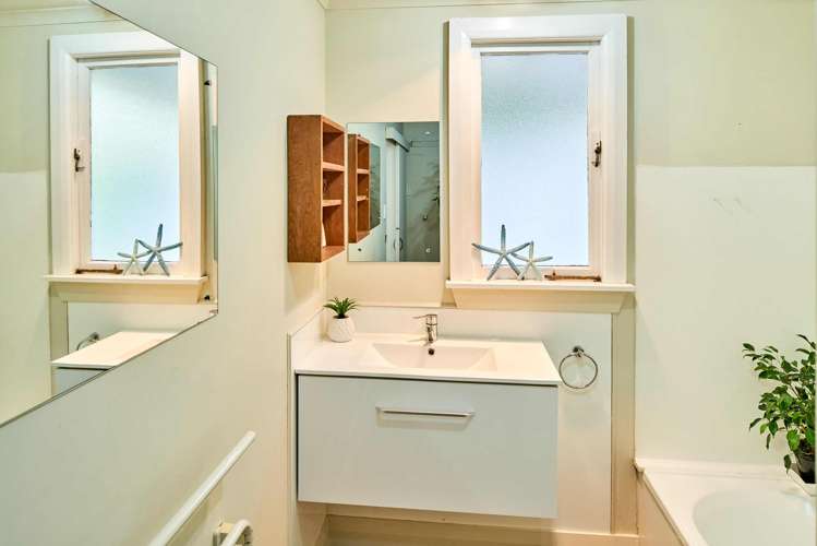 28 Thornley Street Titahi Bay_13