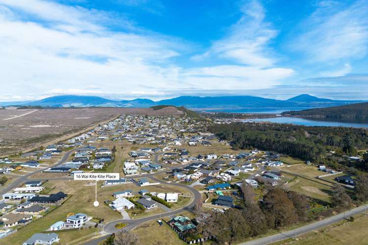 16 Wai Kite Kite Place Motuoapa_14