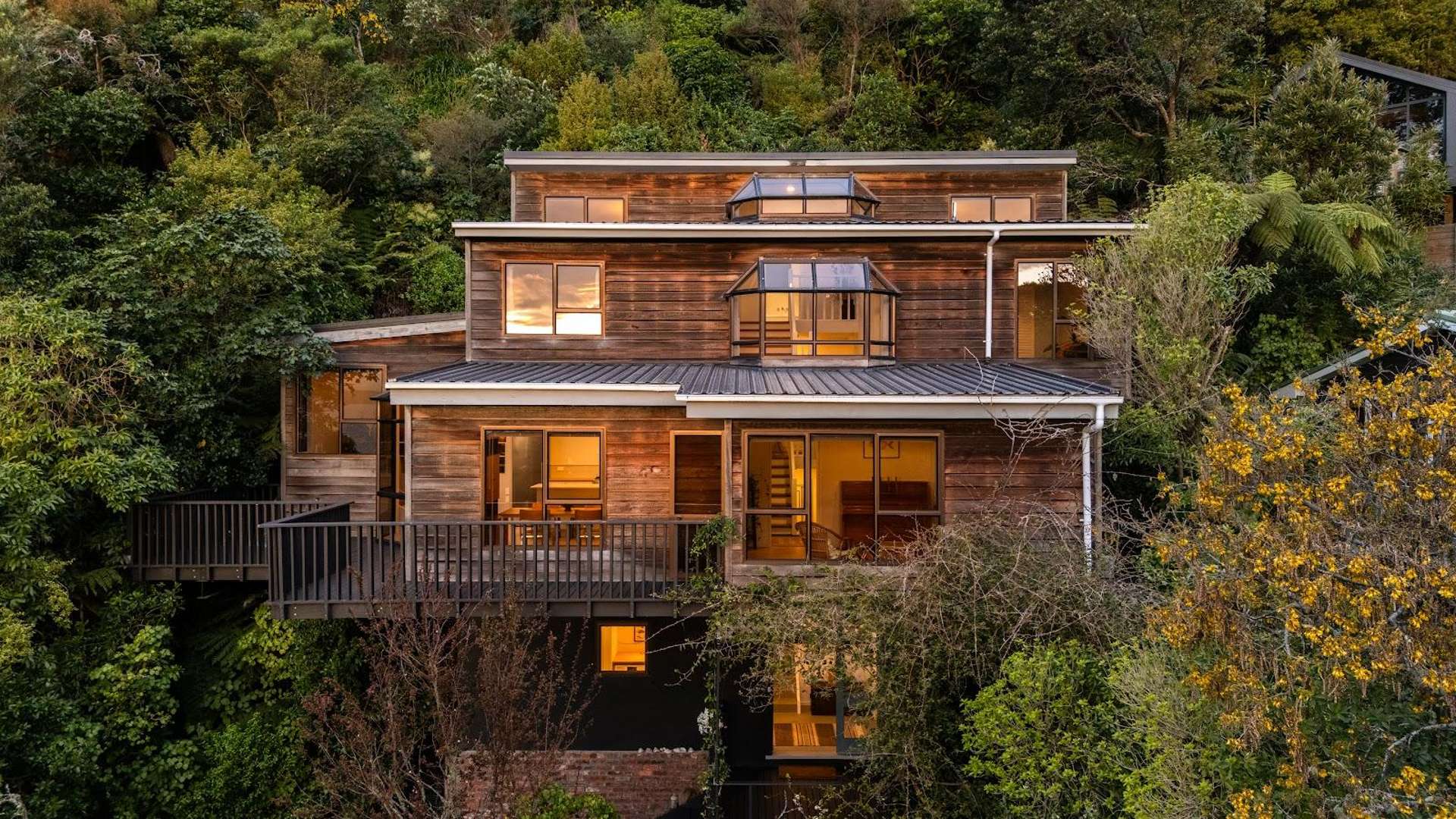 19 Kaitawa Road, York Bay Eastbourne_0