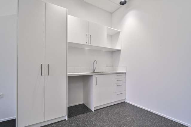 105 Ford Road Onekawa_3