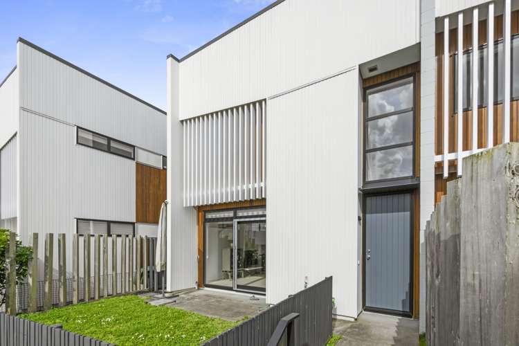 11 Frank Gill Road Hobsonville_17