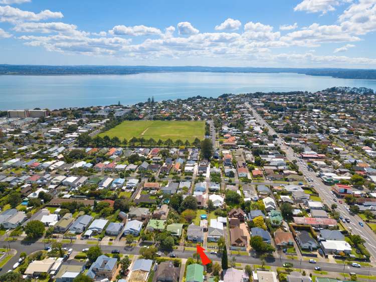 15 Smale Street Point Chevalier_18