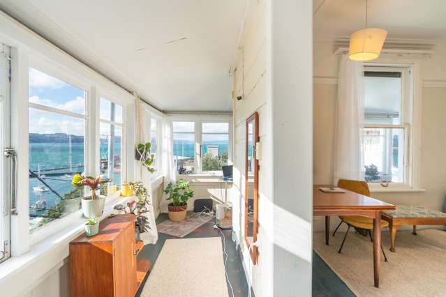 4 x FLAT MT VICTORIA MULTI INCOME