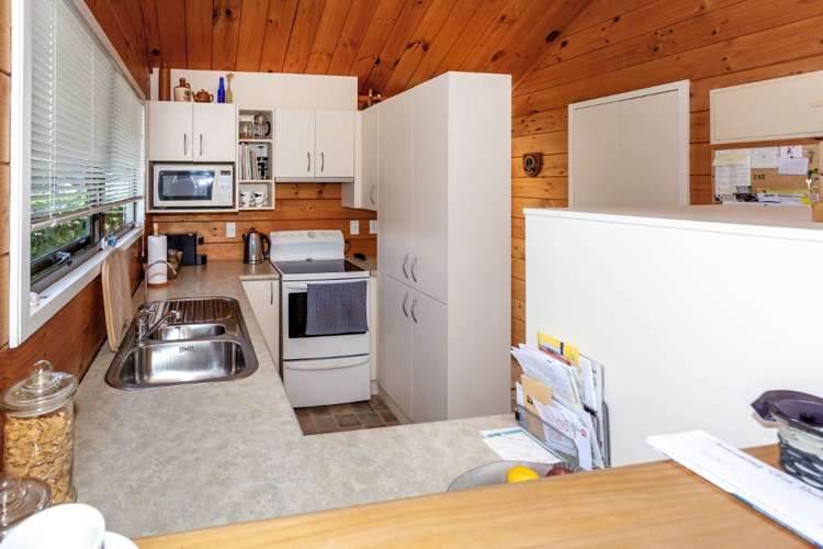 145 Bambury Place Onemana_9