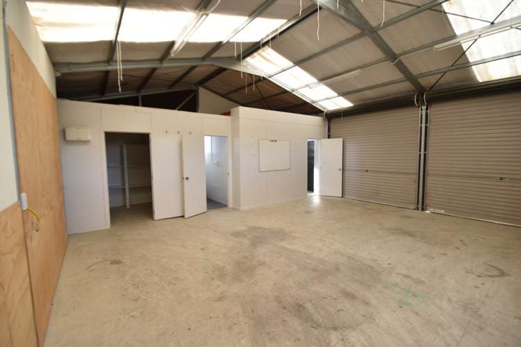 16 Hooker Crescent Twizel_10