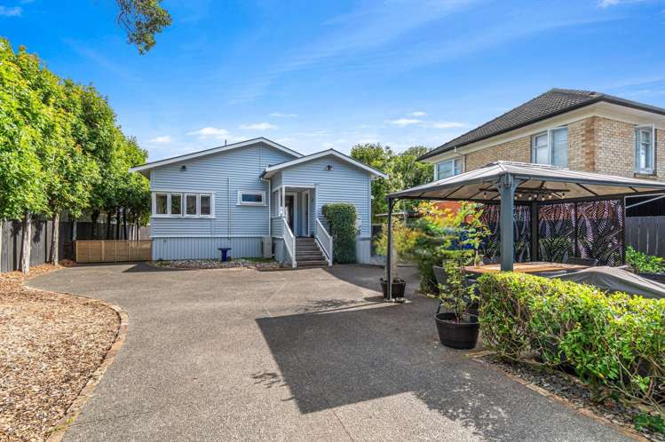6 Waterfront Road Mangere Bridge_18
