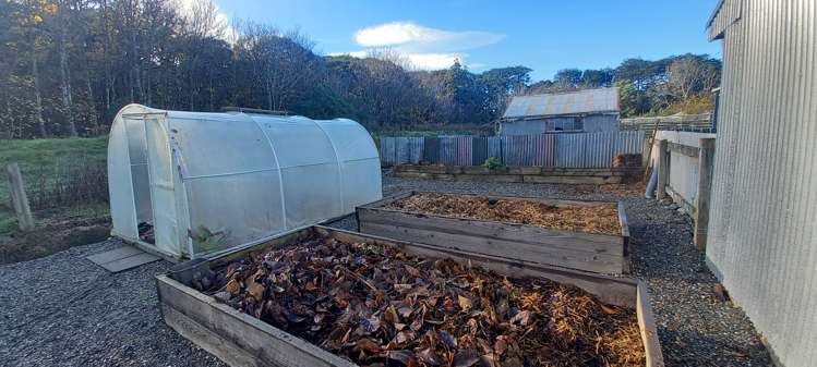 6 Half Mile Road Tuatapere_13