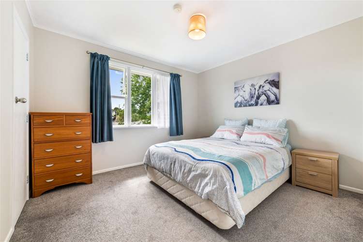 18 Aronui Terrace Kelston_12