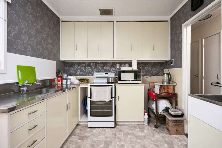 1/98 Iranui Road Inner Kaiti_5