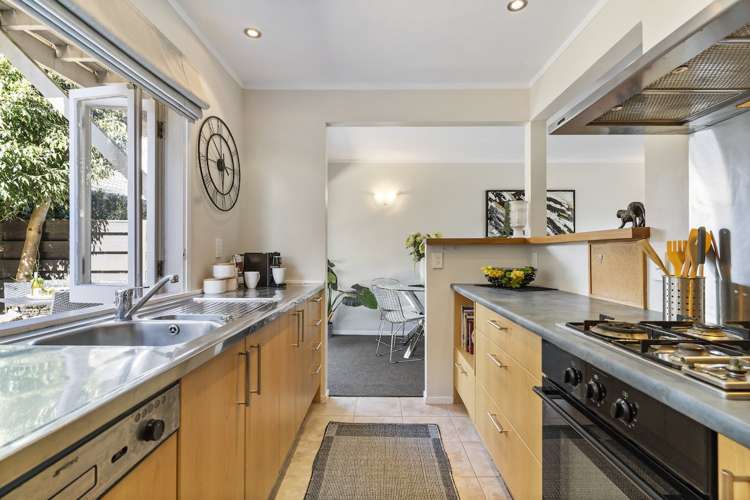 2/42 Patteson Avenue Mission Bay_13