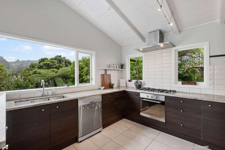30B Collier Avenue Karori_4
