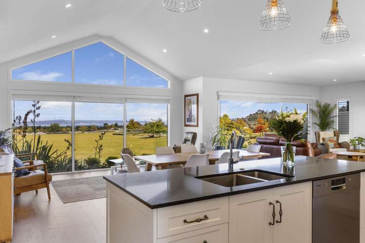 8 Penny Grove Nukuhau_12