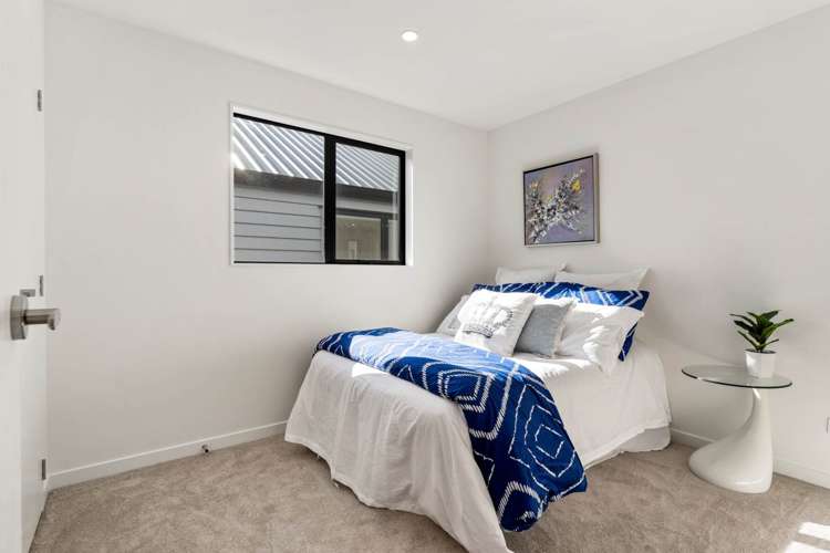 15 Bronzewater Drive Silverdale_10