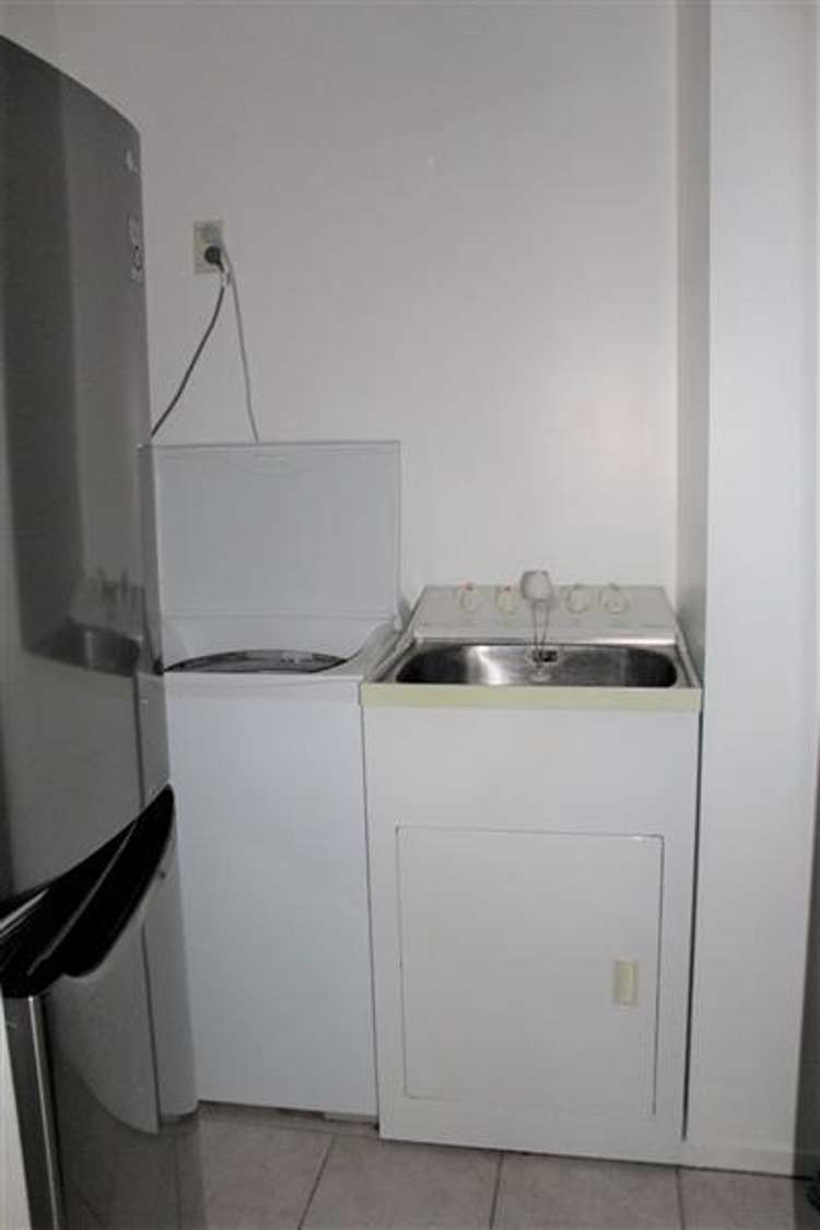 1c/6 Queen Street Palmerston North Central_10