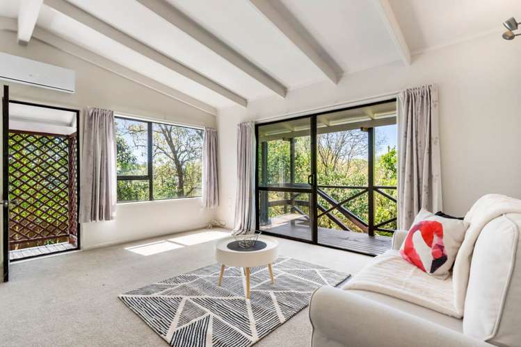 2/81 Fairclough Road Beach Haven_5