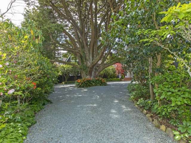 64 Barton Road Heretaunga_2