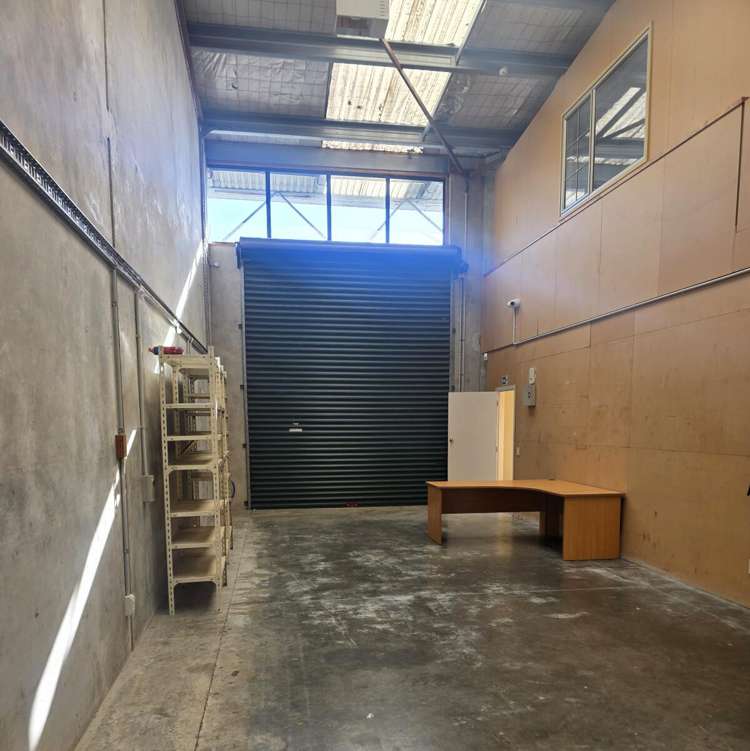 98 Main Road Tawa_5