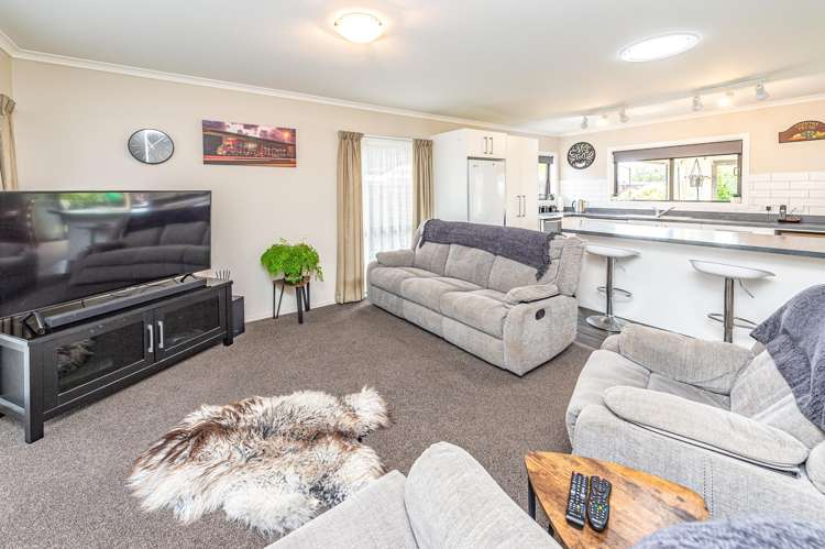 10 Kakaho Drive Tawhero_10