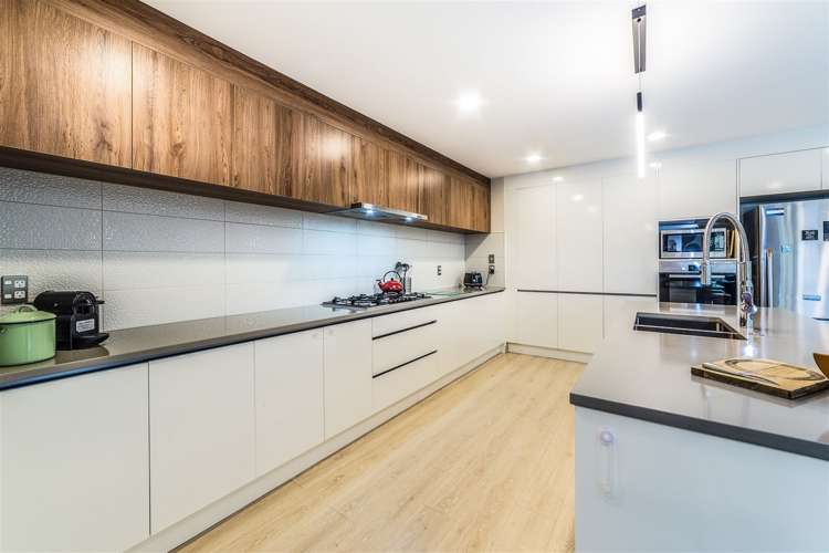 10 Hangar Lane Whenuapai_19