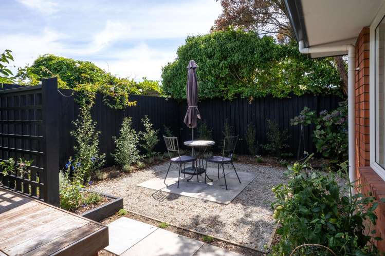 3 Nina Lane Somerfield_17