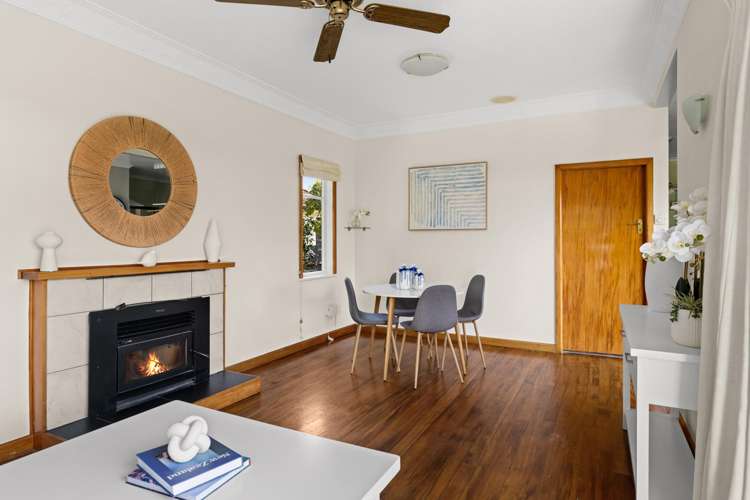 14 Flanders Avenue Onekawa_15