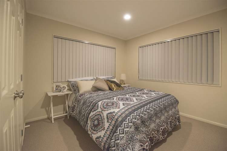 69 Salford Crescent Flat Bush_14