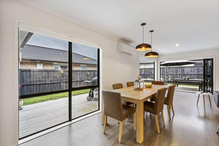 14 Iwinuku Crescent Wattle Downs_8