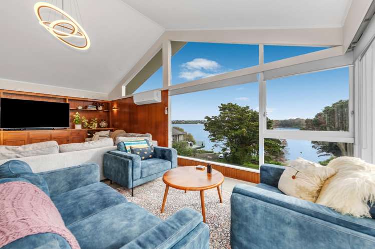 310 Hurstmere Road_2