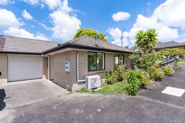 A Cherished Retreat in Sought-After cul-de-sac