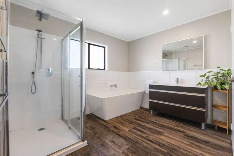 66 St Annes Crescent Wattle Downs_14