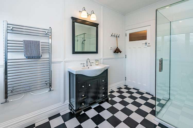 12 Brassey Road St Johns Hill_27