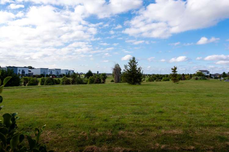 22 Brian Keogh Lane Wigram_31