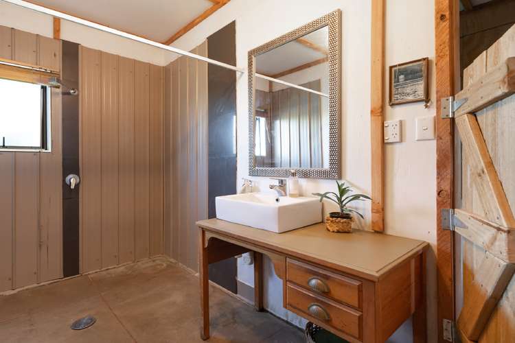 52 Lara Lane Kaiwaka_7