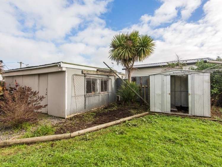 2 Surrey Road Springvale_21
