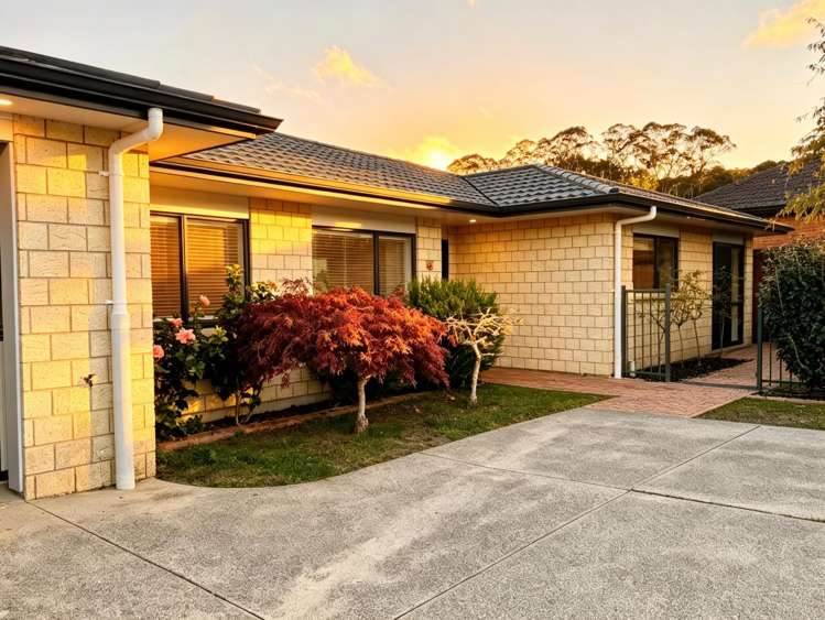 68 South Kensington Way_3